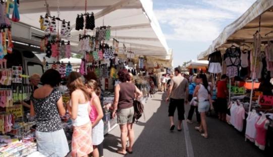 Giovedì 16 e sabato 18 maggio il mercato ambulante di Imola da piazza Matteotti sarà trasferito in viale Dante