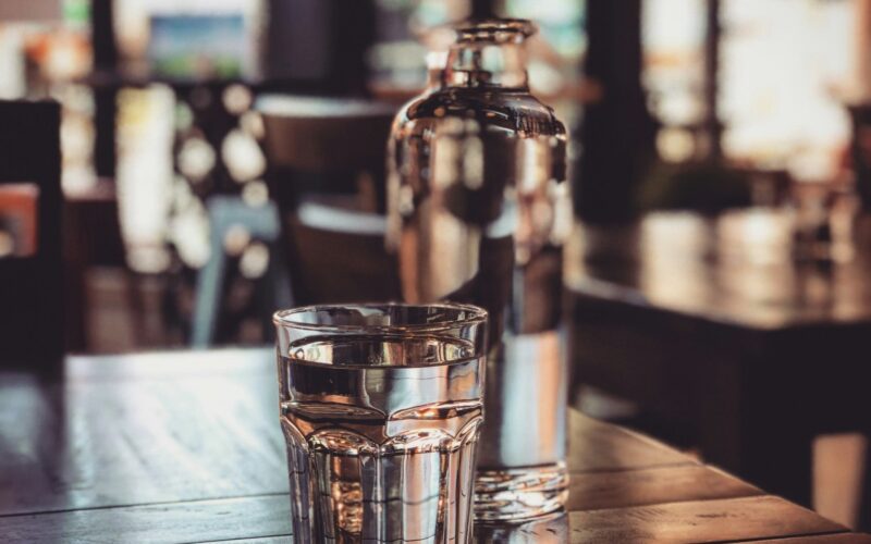 Acqua nei Pubblici Esercizi: Sicurezza e Somministrazione. Facciamo Chiarezza!